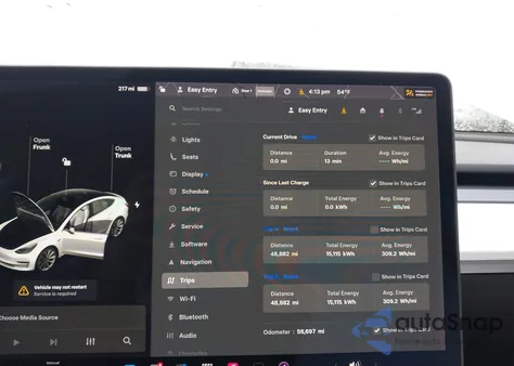 2020 Tesla Model 3 Long Range из США, поврежденный, VIN 5YJ3E1EB5LF791596